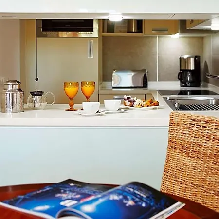 Sleeps 2 Air Con Wifi T433486 فيلة